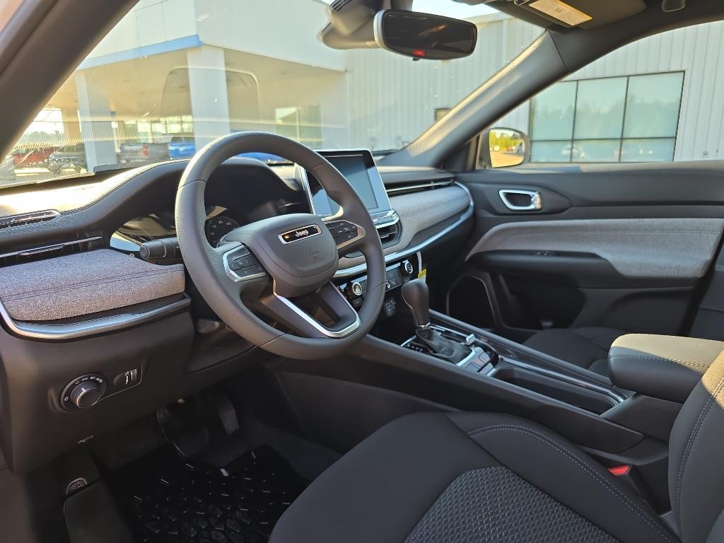 new 2025 Jeep Compass car, priced at $25,340