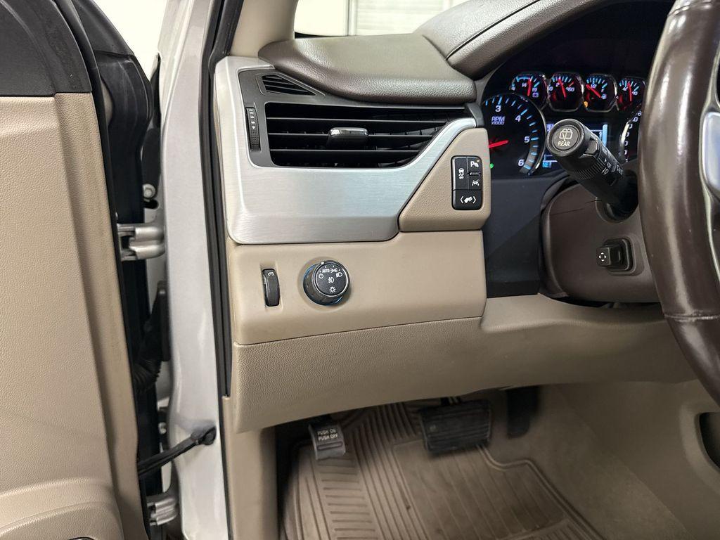 used 2019 GMC Yukon car, priced at $31,998