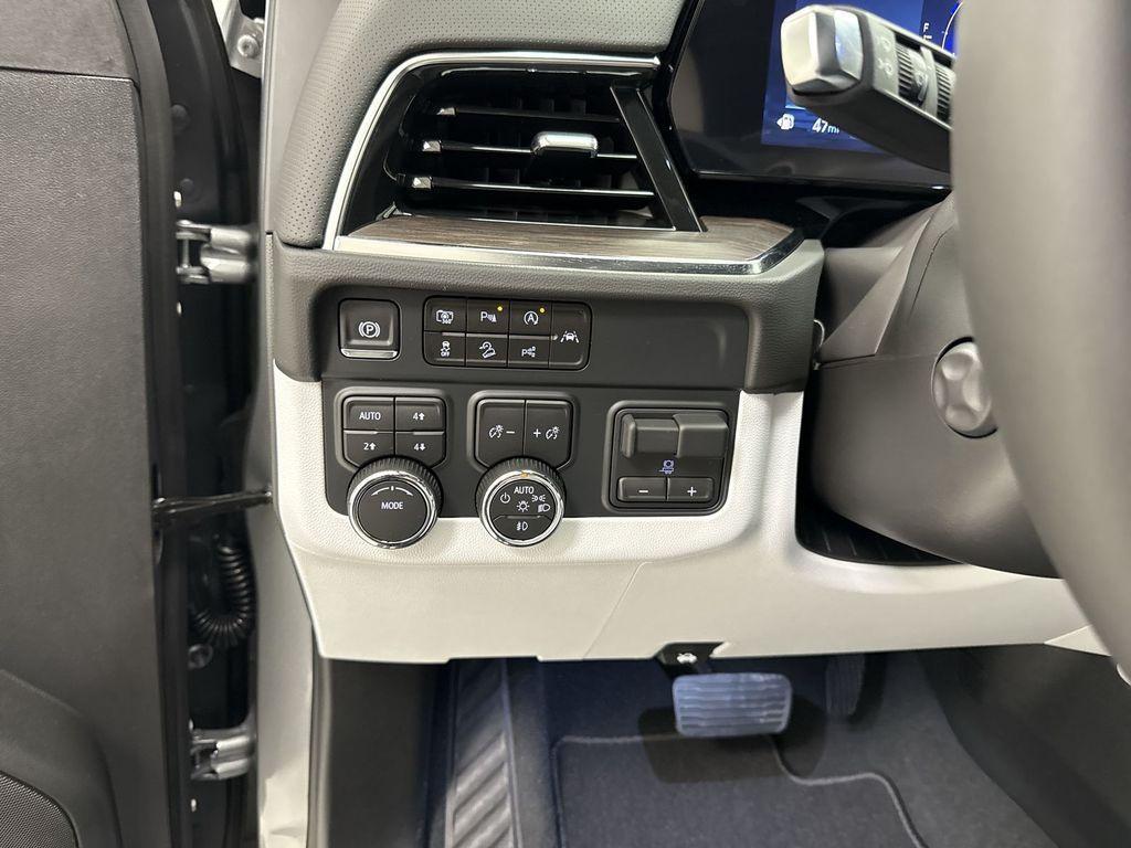 new 2025 Chevrolet Tahoe car, priced at $78,995