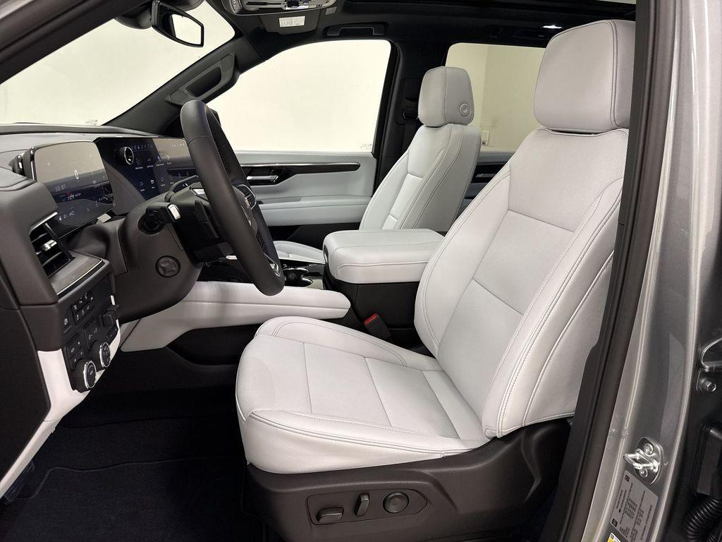new 2025 Chevrolet Tahoe car, priced at $78,995