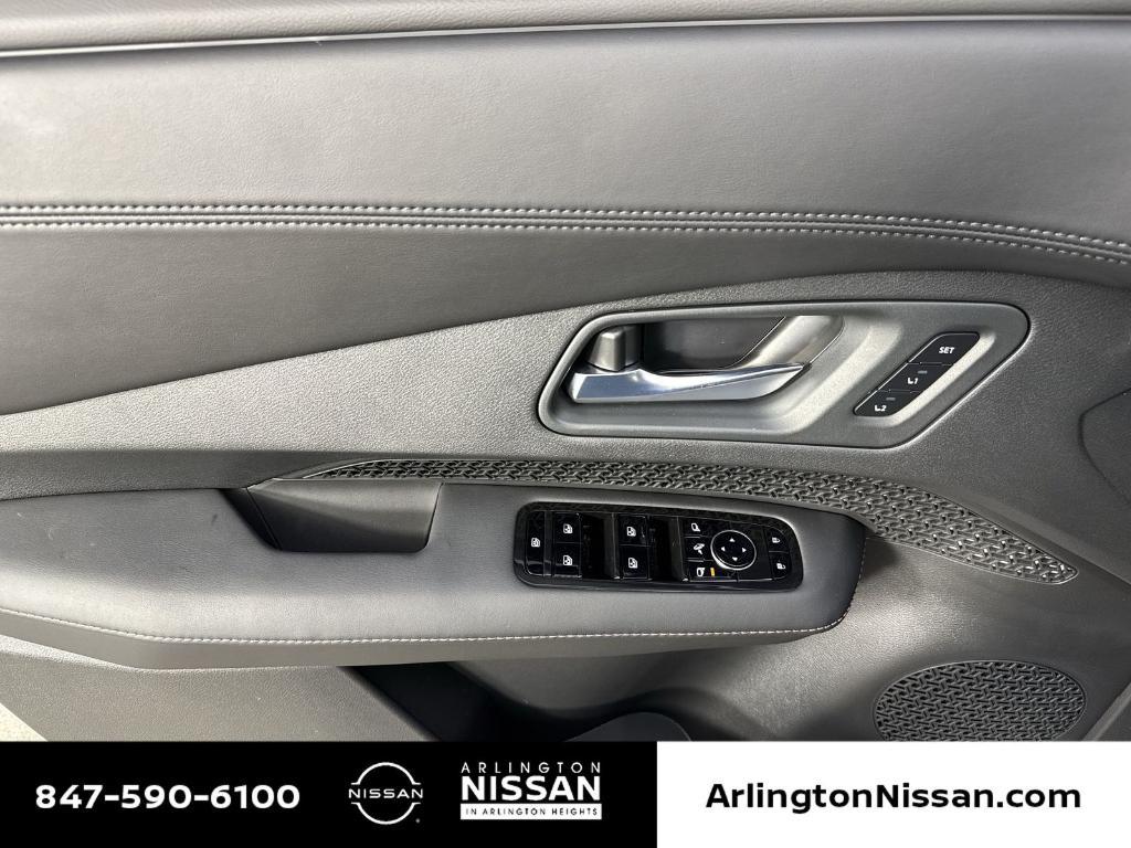new 2025 Nissan ARIYA car, priced at $40,357