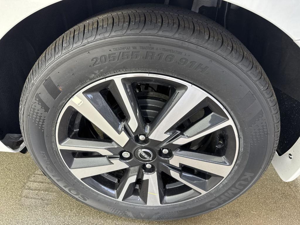 new 2025 Nissan Versa car, priced at $18,400