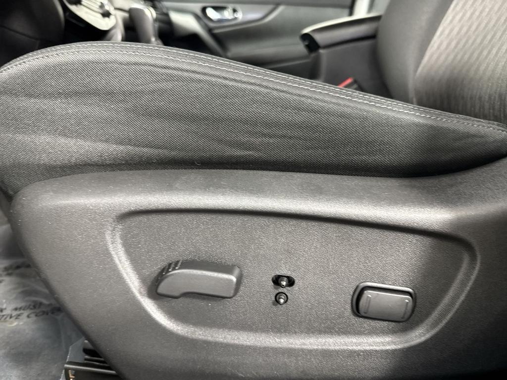 used 2020 Nissan Rogue car, priced at $17,526