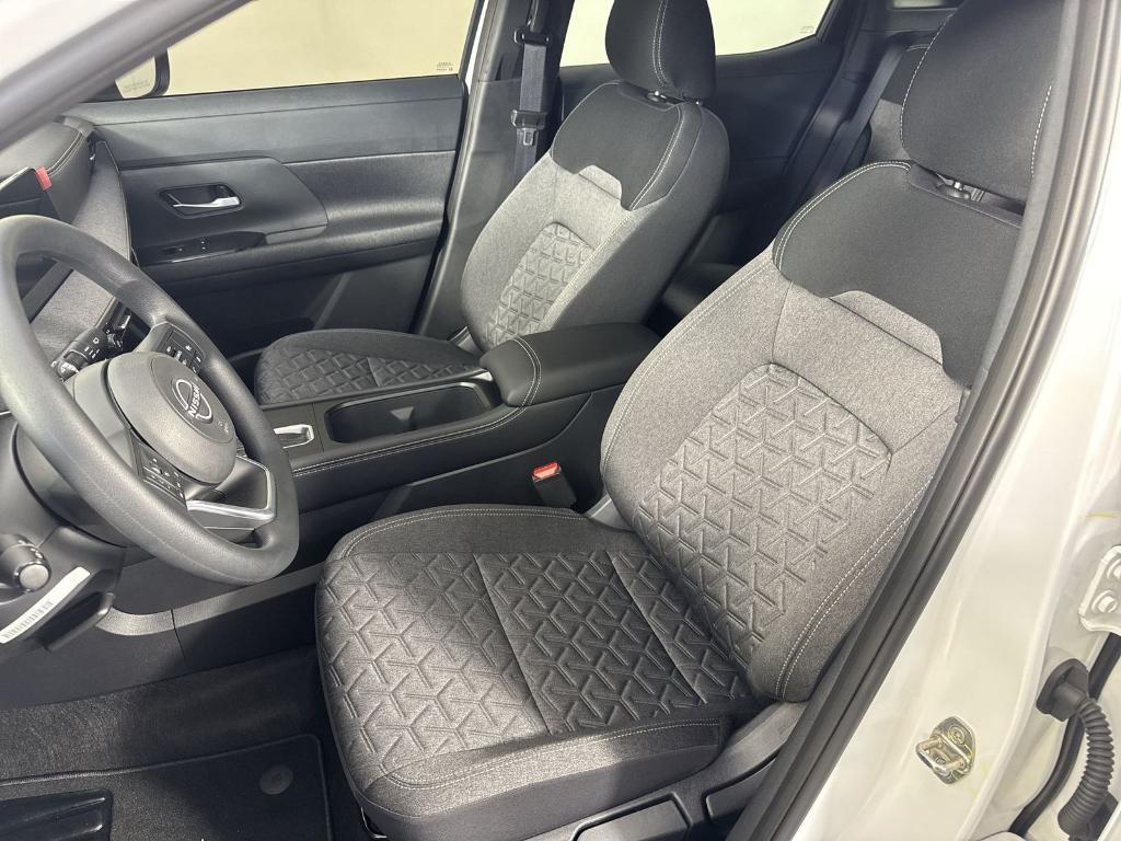 new 2025 Nissan Kicks car, priced at $24,843