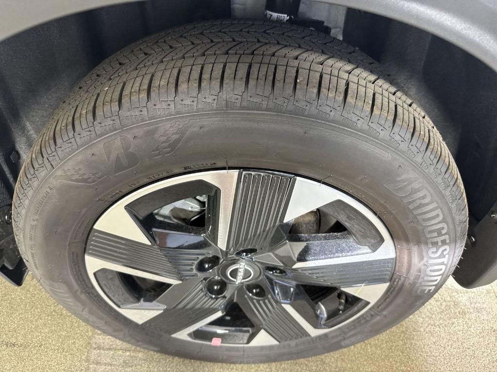 new 2025 Nissan Kicks car, priced at $22,843