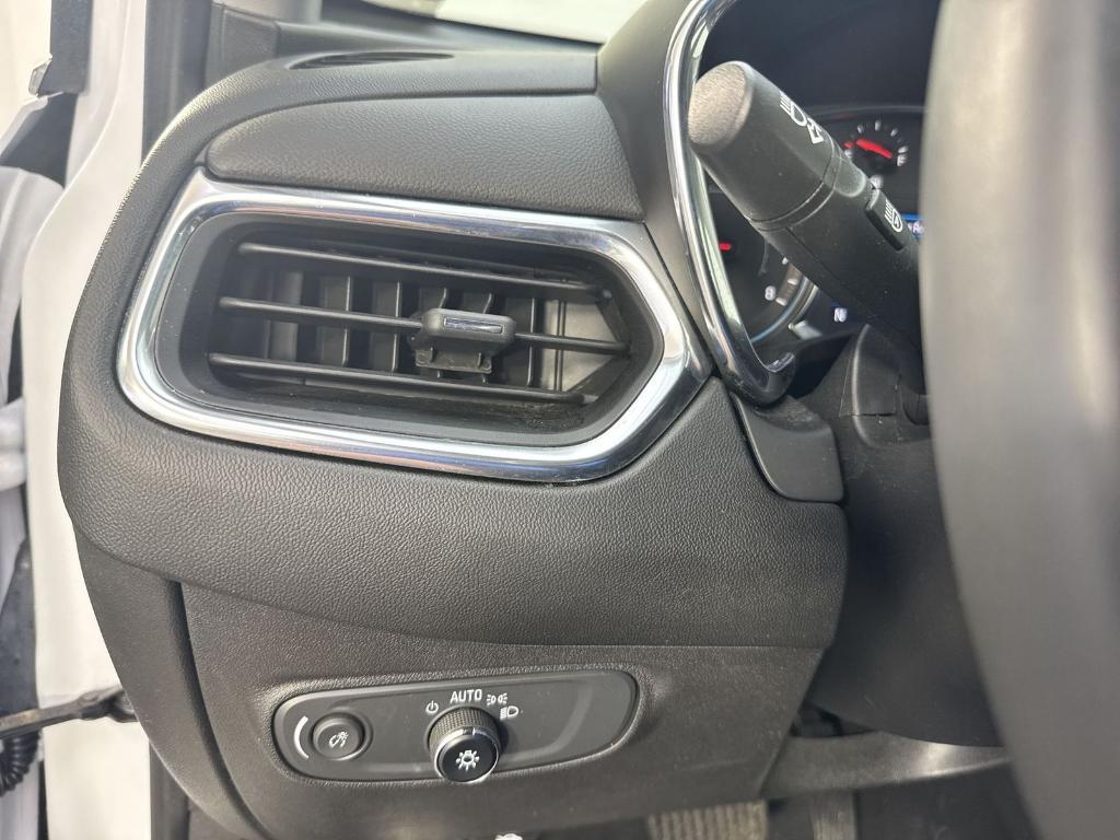 used 2022 Chevrolet Equinox car, priced at $21,926