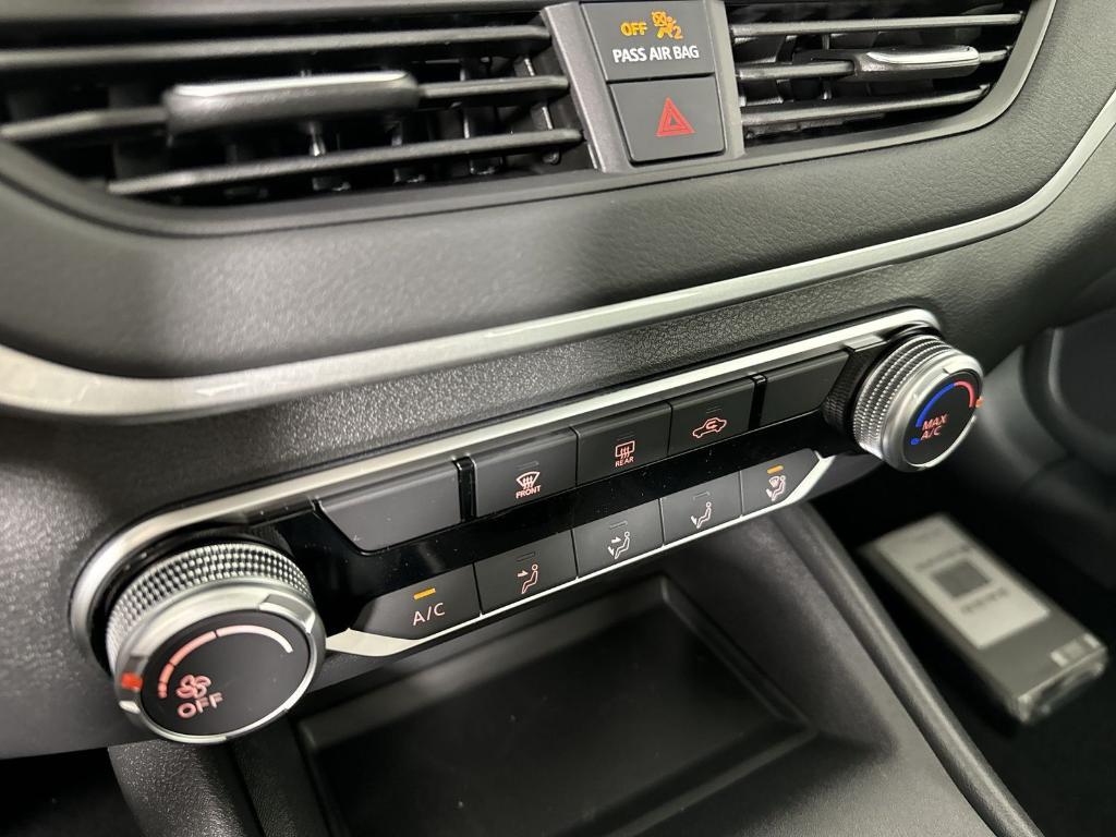 new 2025 Nissan Altima car, priced at $24,613