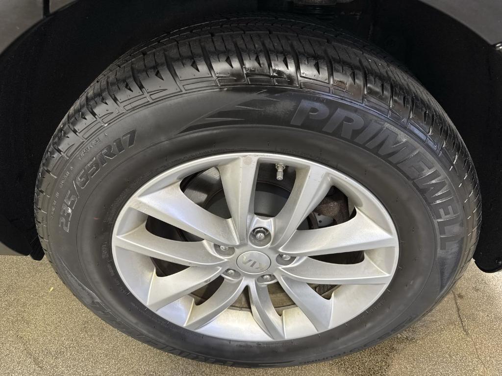 used 2018 Kia Sorento car, priced at $13,326