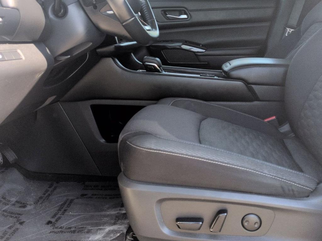 used 2022 Nissan Pathfinder car, priced at $25,500