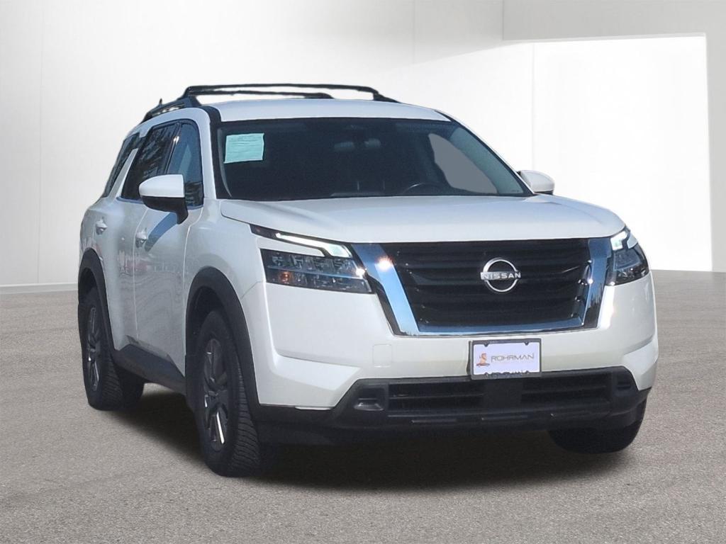 used 2022 Nissan Pathfinder car, priced at $25,500