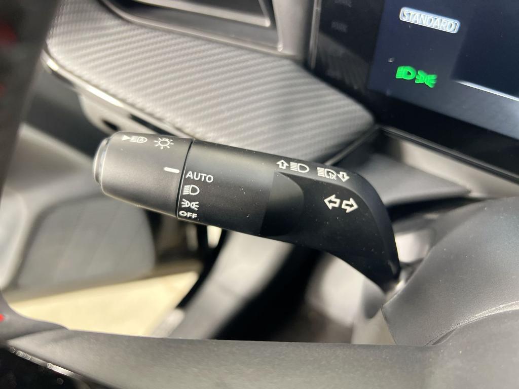 new 2025 Nissan Kicks car, priced at $24,084