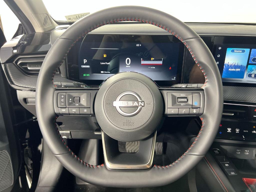 new 2025 Nissan Kicks car, priced at $24,084