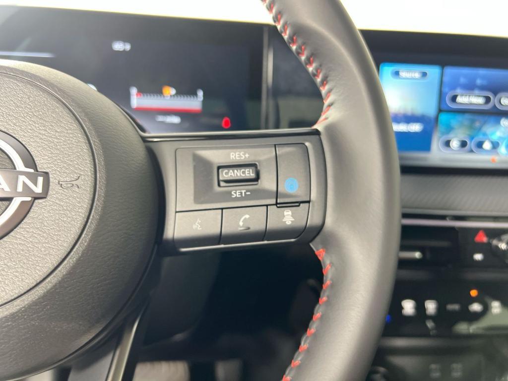 new 2025 Nissan Kicks car, priced at $24,084