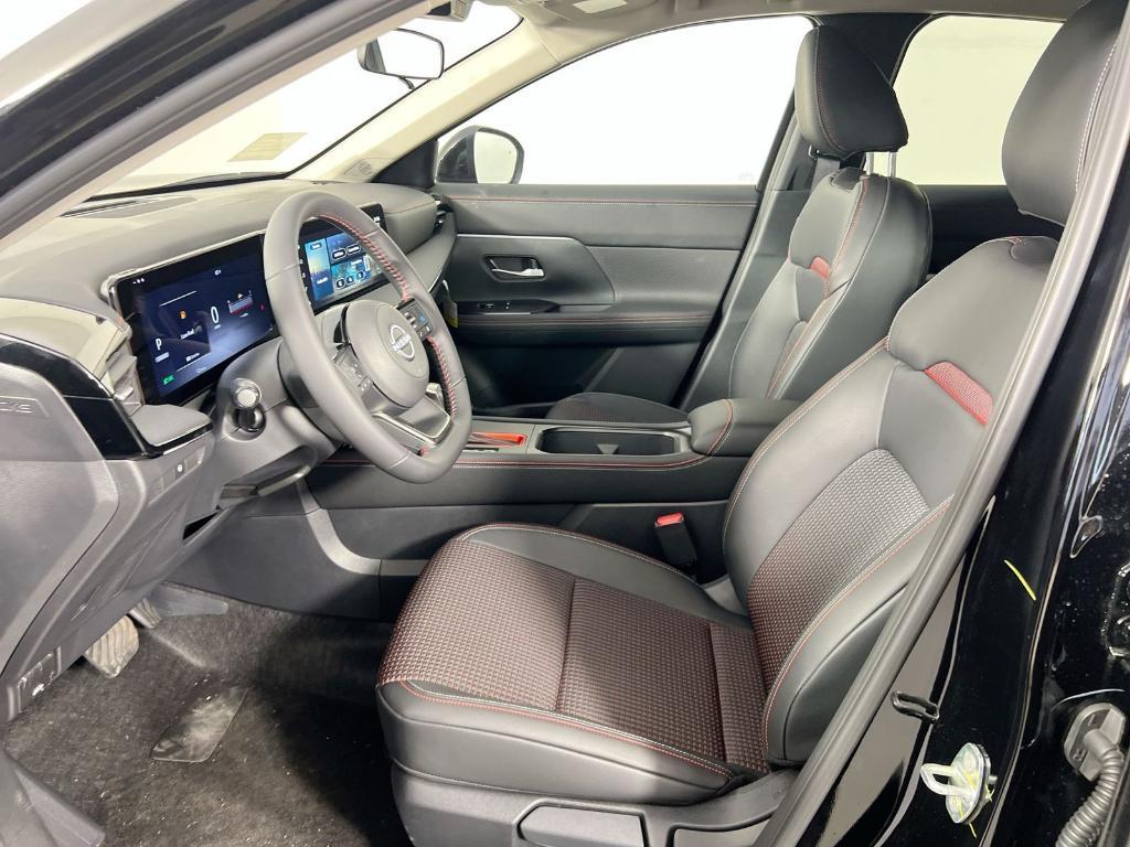 new 2025 Nissan Kicks car, priced at $24,084