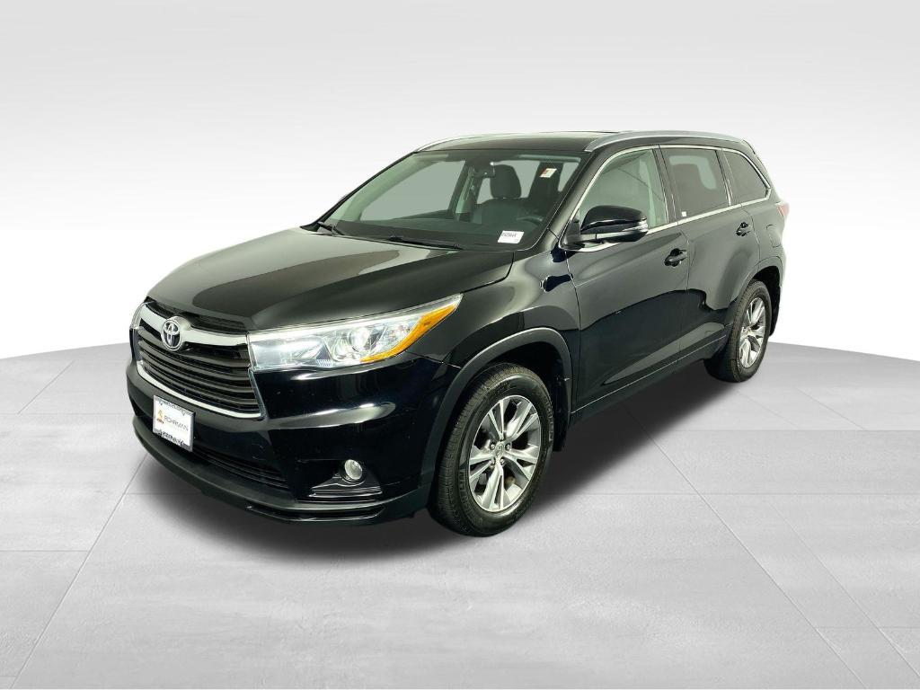 used 2015 Toyota Highlander car, priced at $19,126