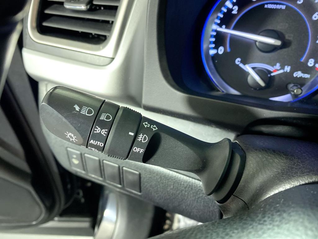 used 2015 Toyota Highlander car, priced at $19,126