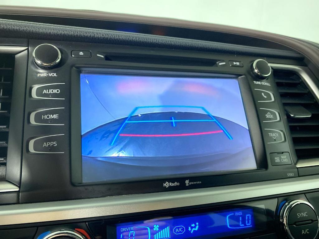 used 2015 Toyota Highlander car, priced at $19,126