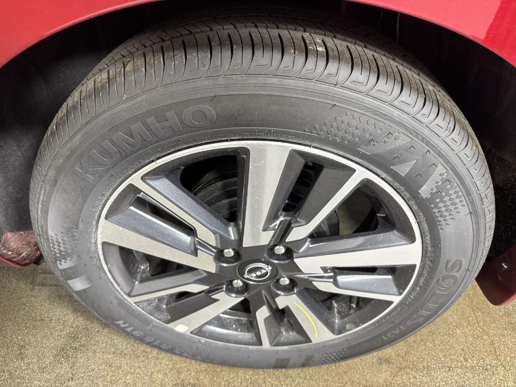 new 2025 Nissan Versa car, priced at $18,400