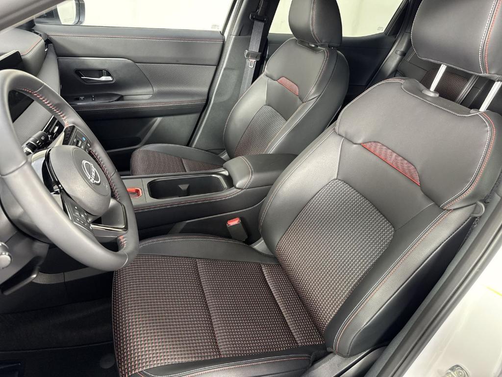 new 2025 Nissan Kicks car, priced at $24,031