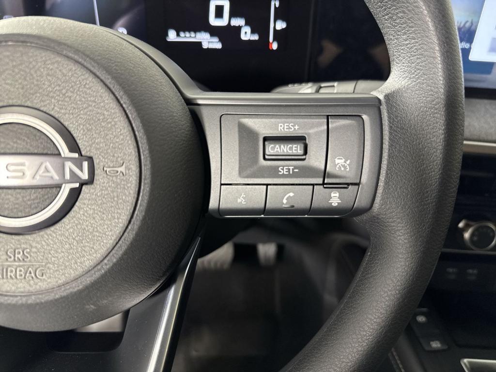 new 2025 Nissan Kicks car, priced at $21,184