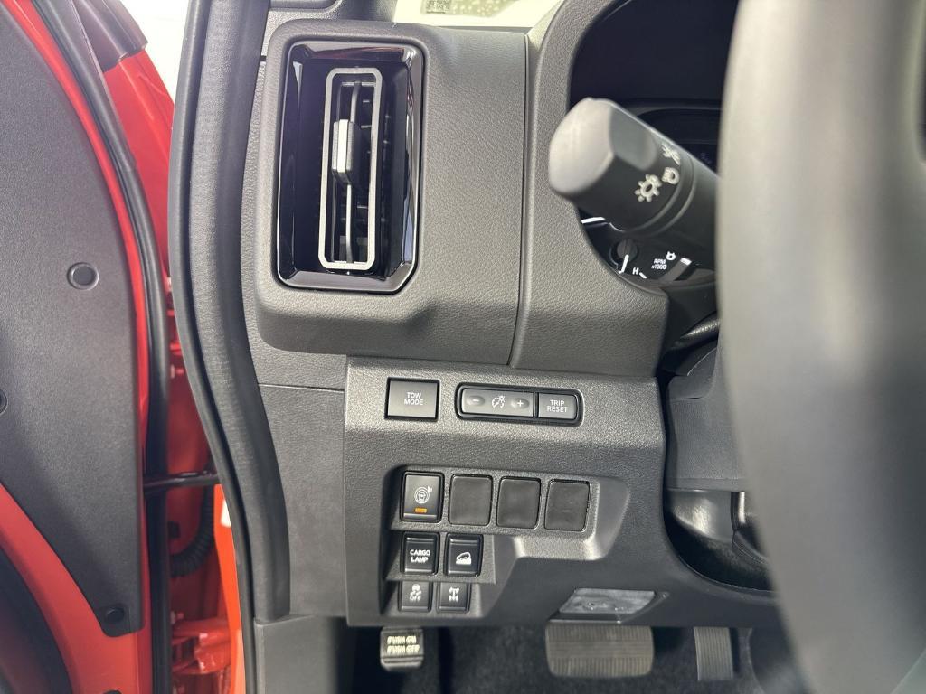 new 2025 Nissan Frontier car, priced at $40,344