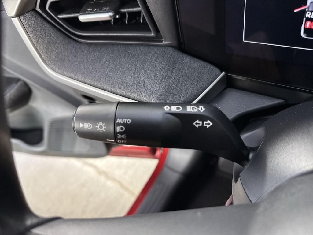 new 2025 Nissan Kicks car, priced at $23,379