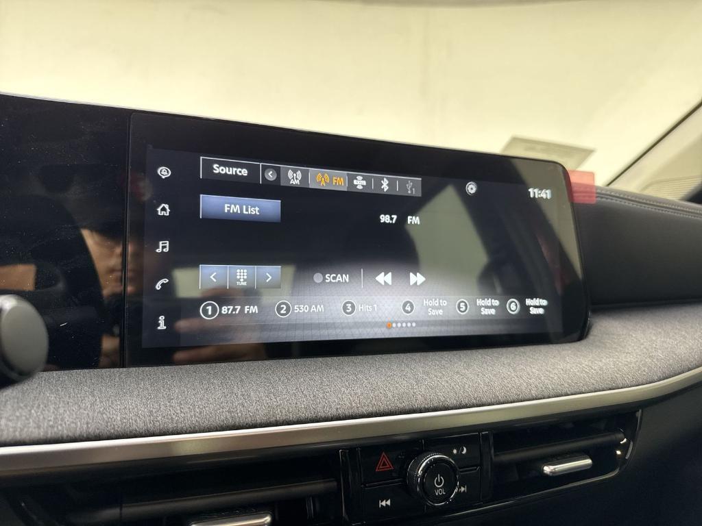 new 2025 Nissan Kicks car, priced at $23,379