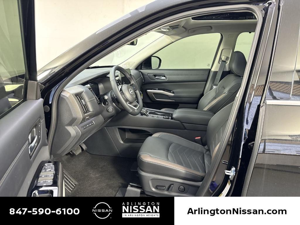 new 2025 Nissan Pathfinder car, priced at $42,932