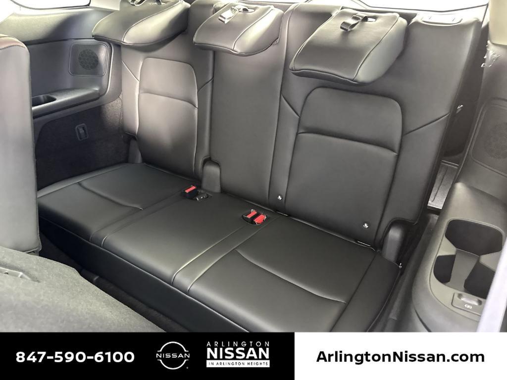 new 2025 Nissan Pathfinder car, priced at $46,125