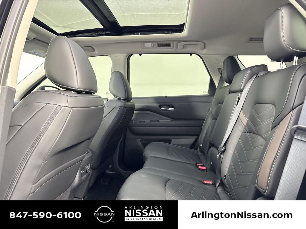 new 2025 Nissan Pathfinder car, priced at $46,125