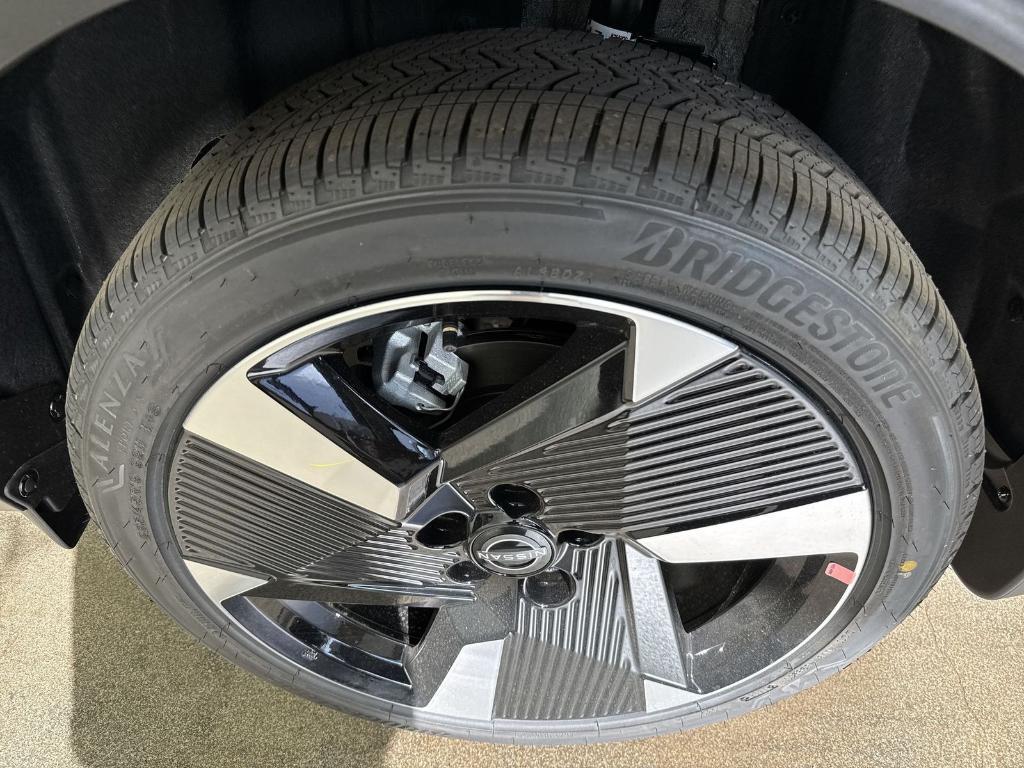 new 2025 Nissan Kicks car, priced at $26,773