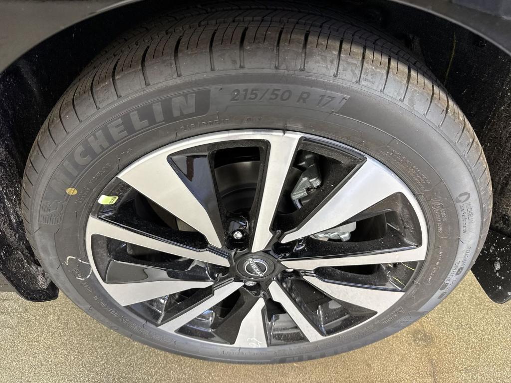 new 2025 Nissan Sentra car, priced at $23,141