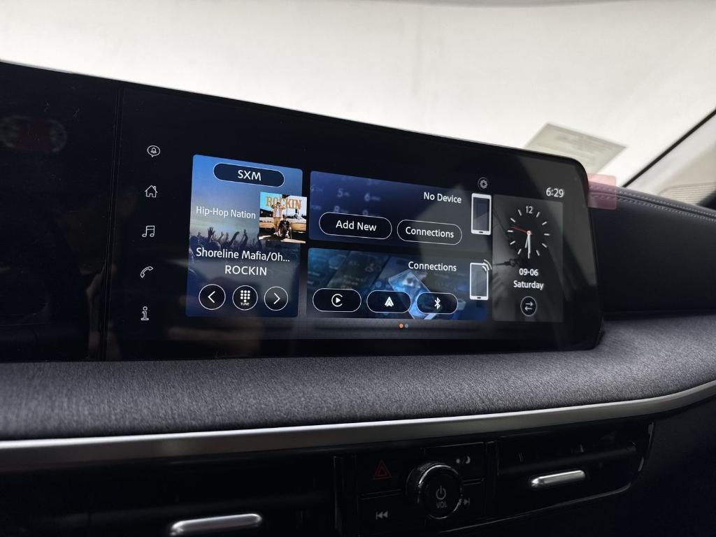 new 2025 Nissan Kicks car, priced at $22,684