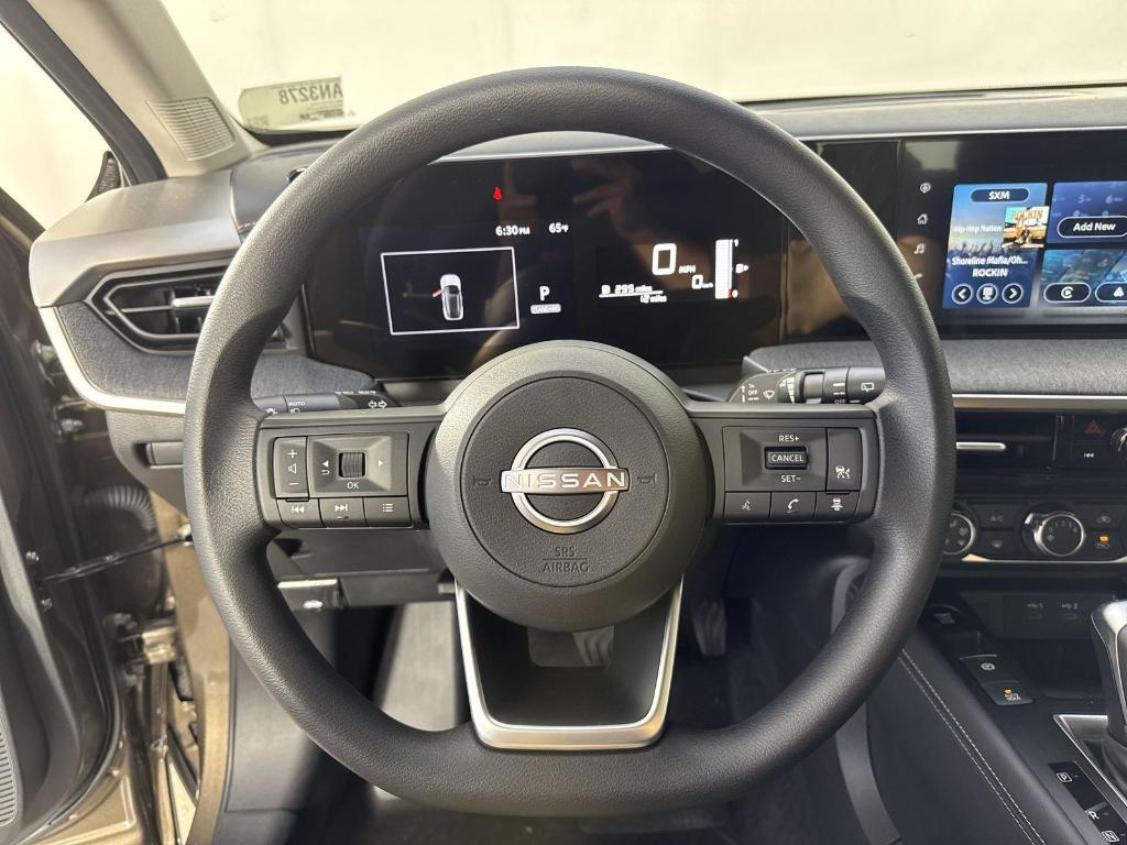 new 2025 Nissan Kicks car, priced at $22,684
