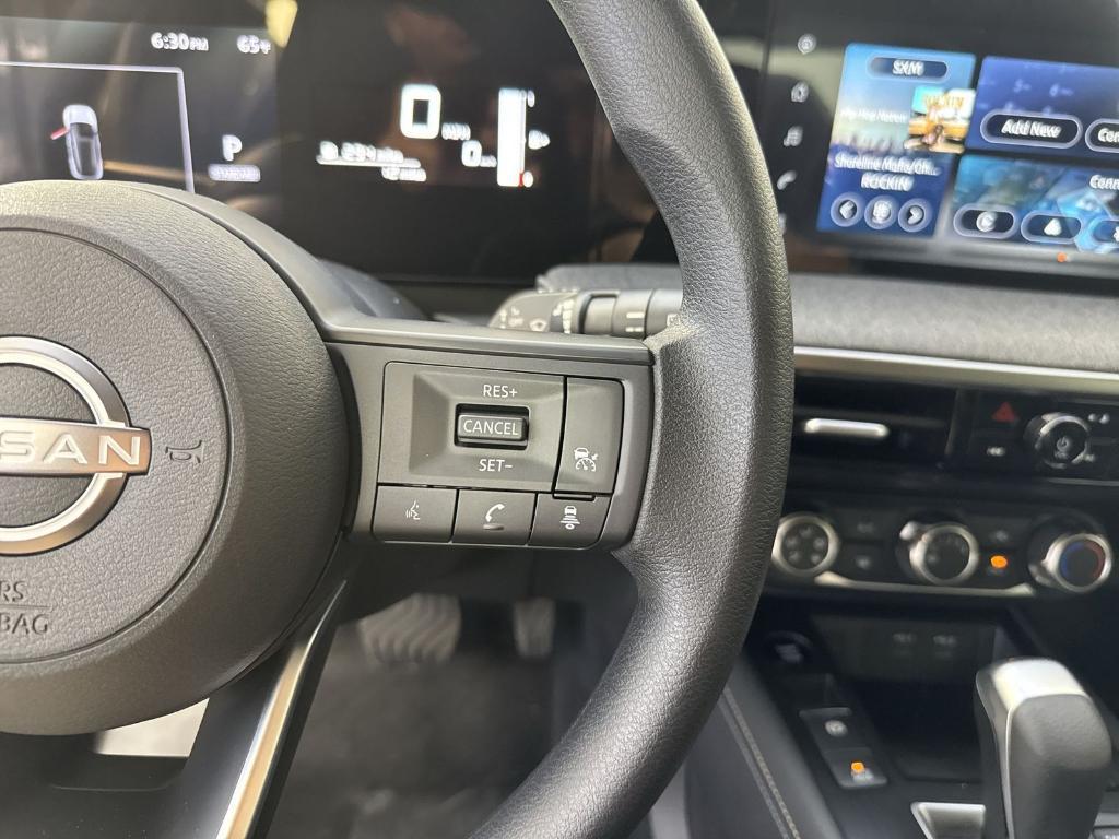 new 2025 Nissan Kicks car, priced at $22,684