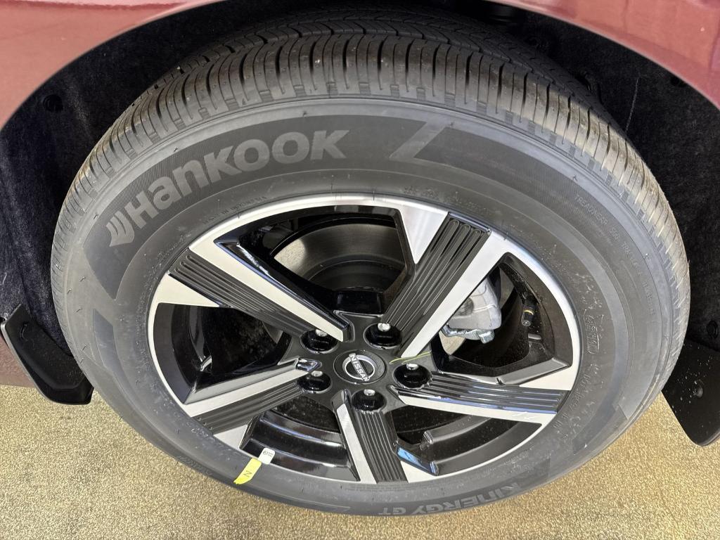 new 2025 Nissan Sentra car, priced at $20,685