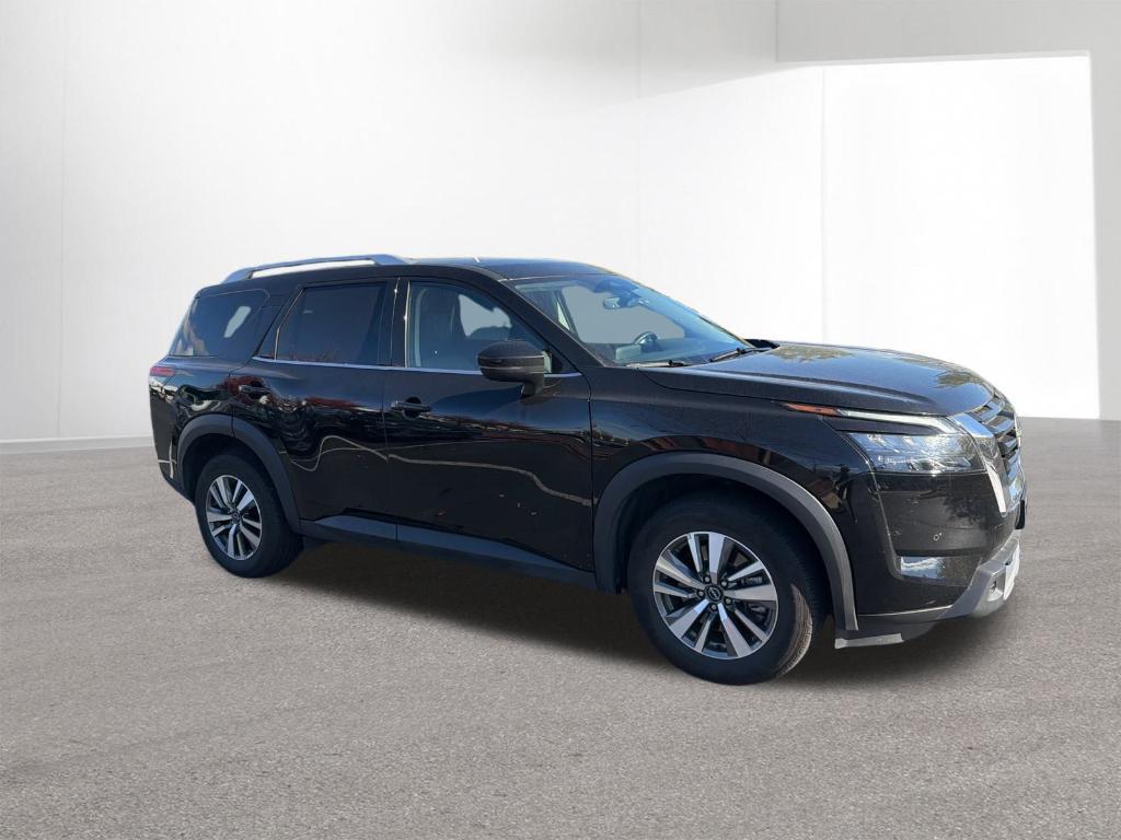 used 2025 Nissan Pathfinder car, priced at $38,995