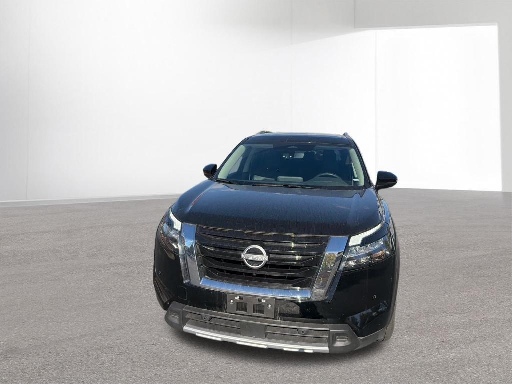 used 2025 Nissan Pathfinder car, priced at $38,995