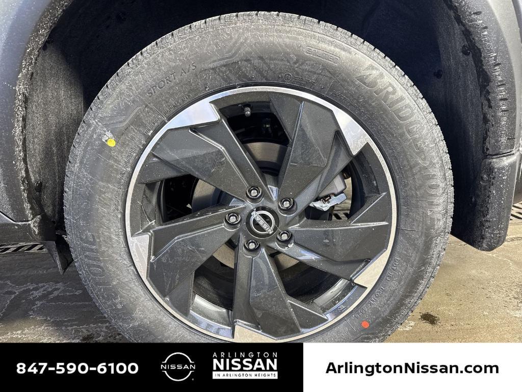 new 2025 Nissan Rogue car, priced at $28,058