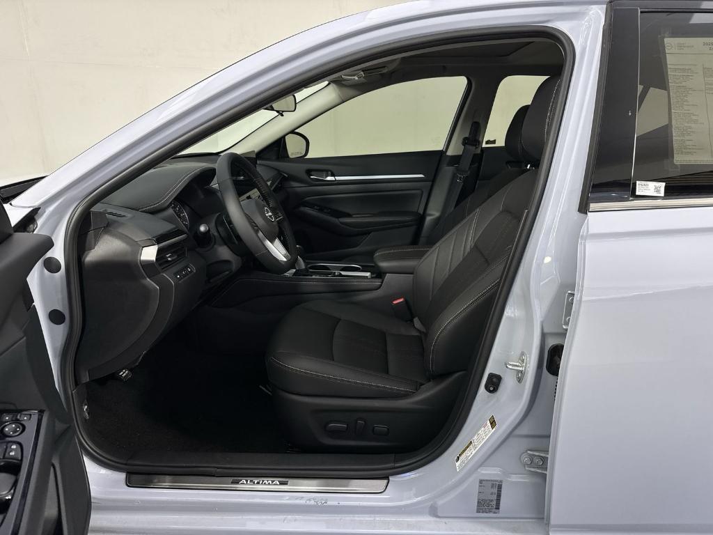 new 2025 Nissan Altima car, priced at $30,062