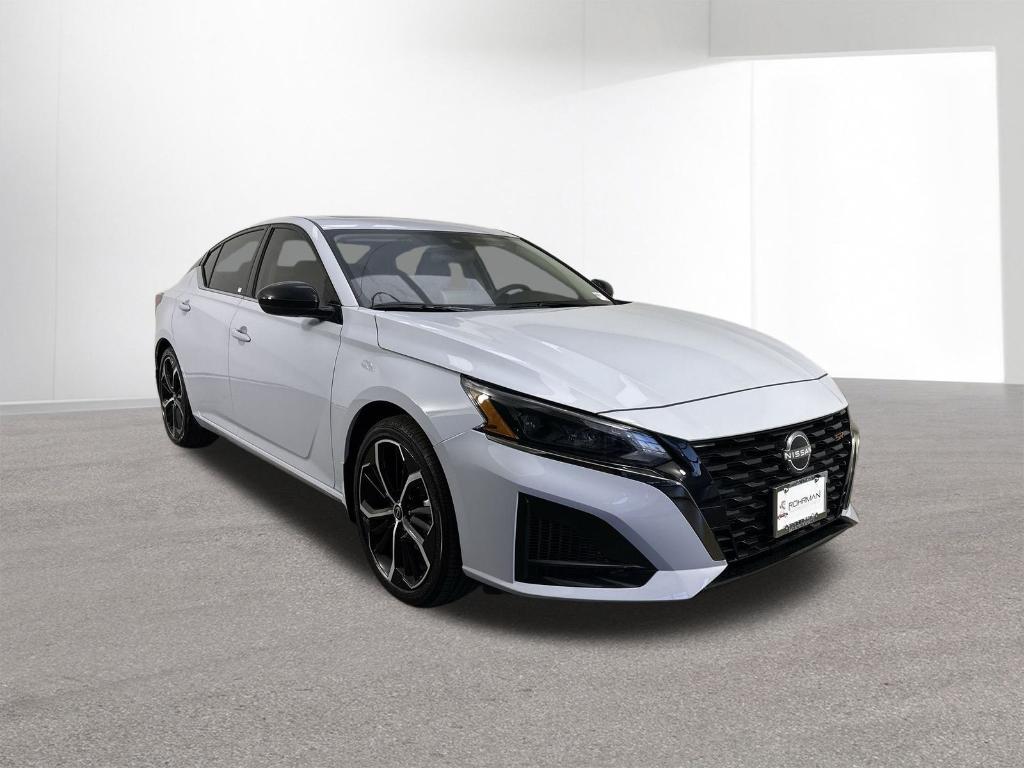 new 2025 Nissan Altima car, priced at $30,062
