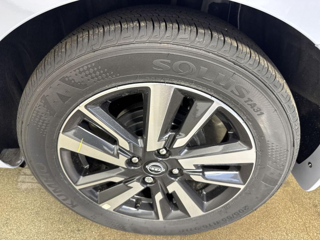 new 2025 Nissan Versa car, priced at $18,400