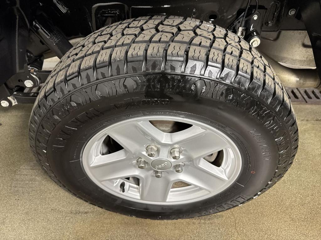 used 2023 Jeep Gladiator car, priced at $24,850