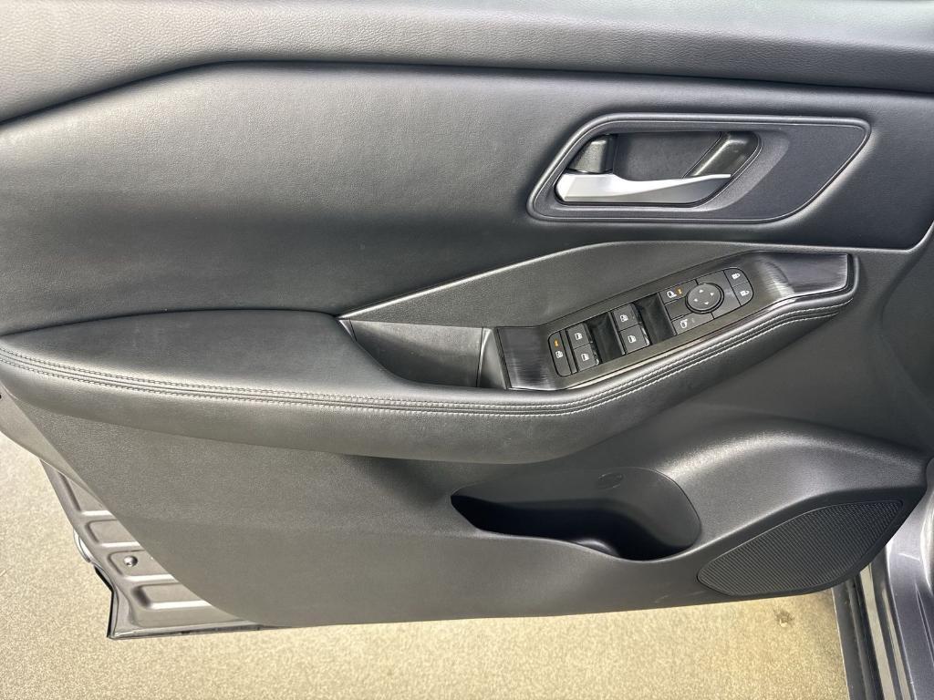 used 2024 Nissan Rogue car, priced at $26,226