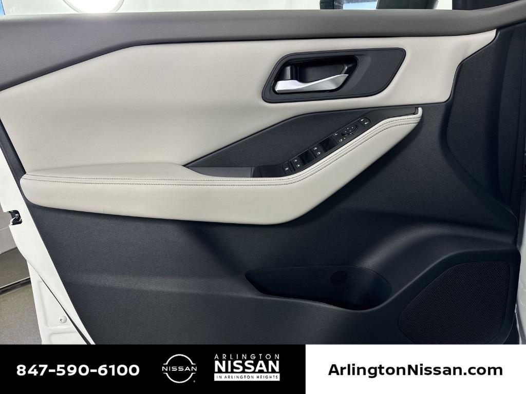 new 2025 Nissan Rogue car, priced at $30,559