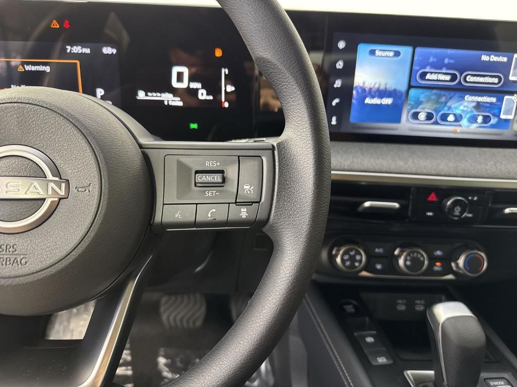 new 2025 Nissan Kicks car, priced at $21,184