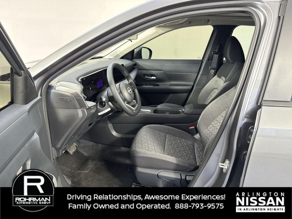 new 2025 Nissan Kicks car, priced at $27,671