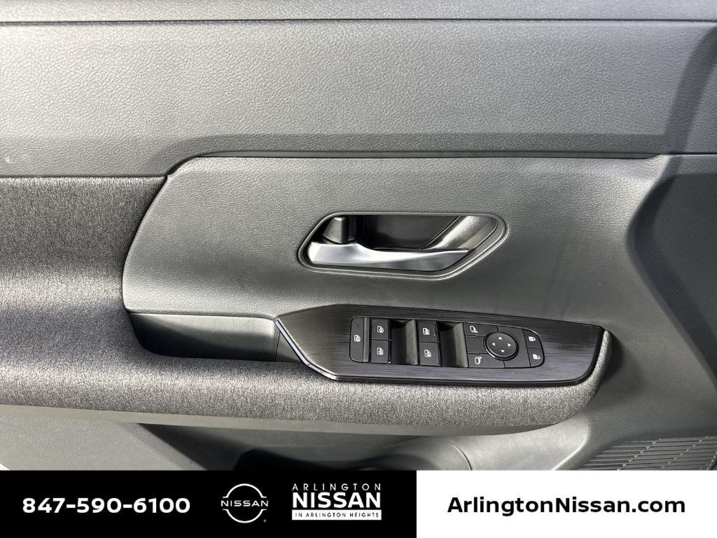 new 2025 Nissan Kicks car, priced at $26,365