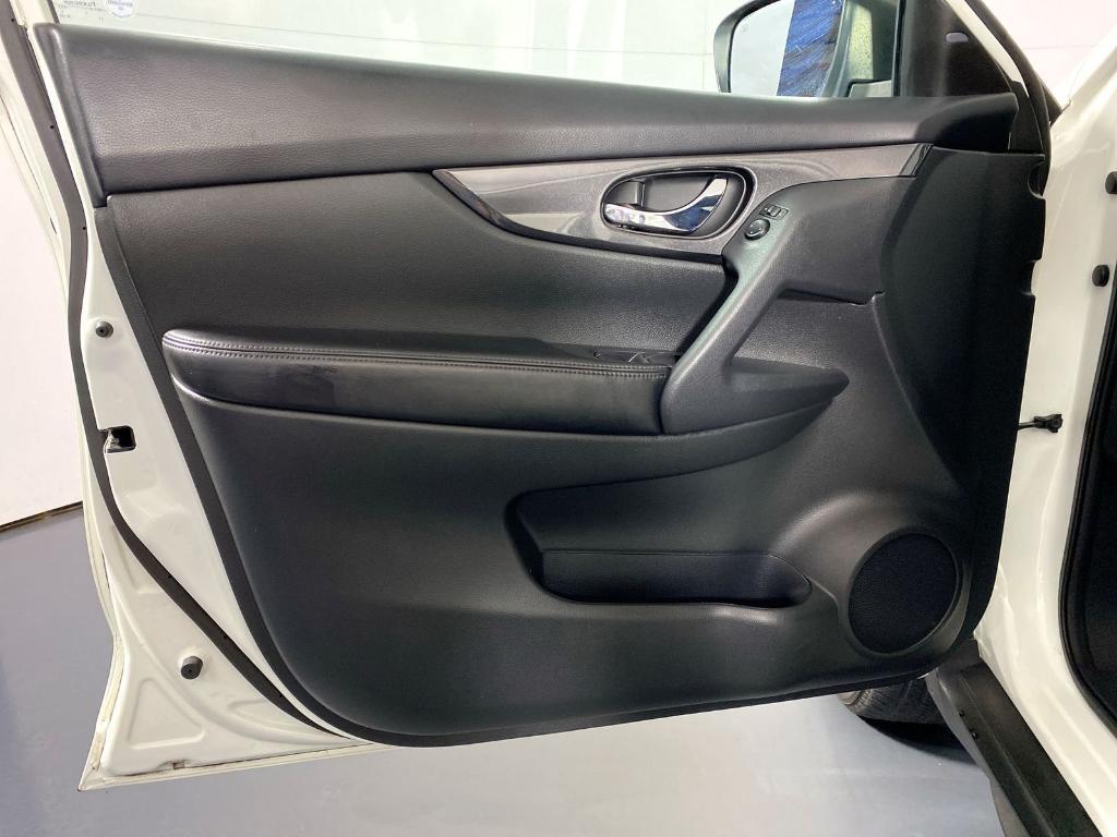used 2017 Nissan Rogue car, priced at $12,526