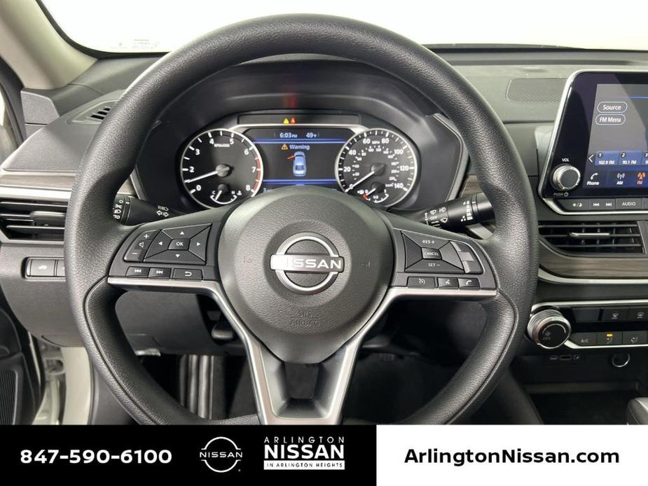 new 2025 Nissan Altima car, priced at $24,925